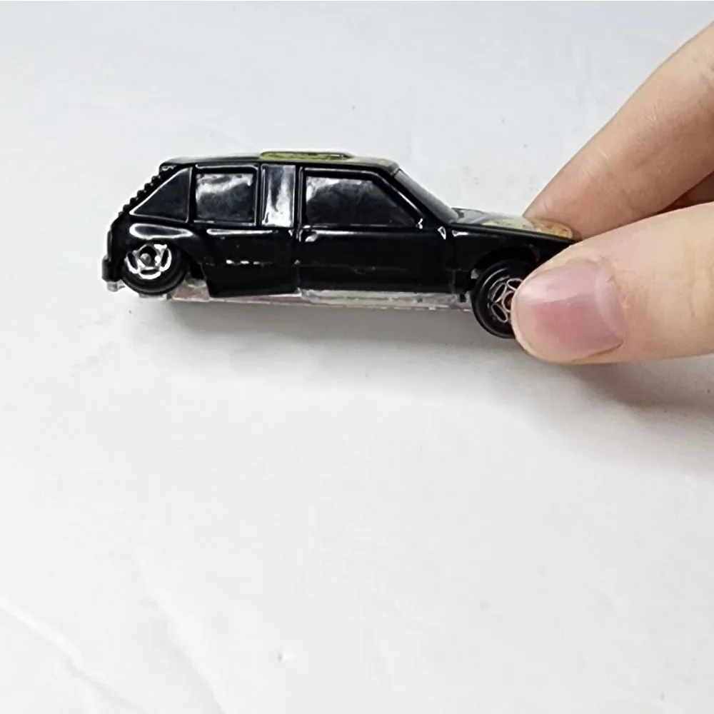 Retro Metal Black 25 Sport Wagon Lowered Car Made in China